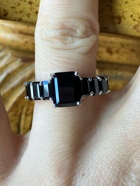 Natural Black Spinel Sterling Silver Ring Size 7